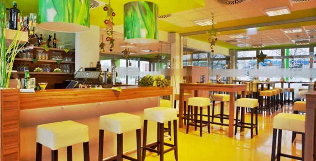 Hotel Greenrooms Грац Экстерьер фото