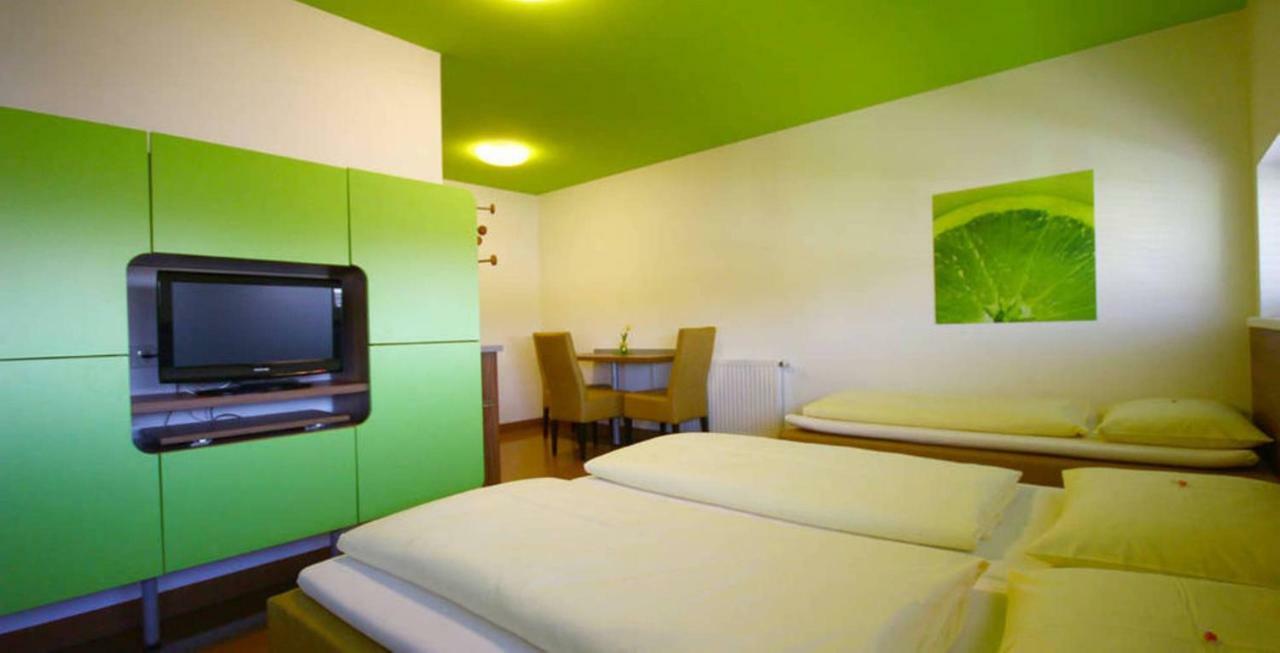Hotel Greenrooms Грац Экстерьер фото